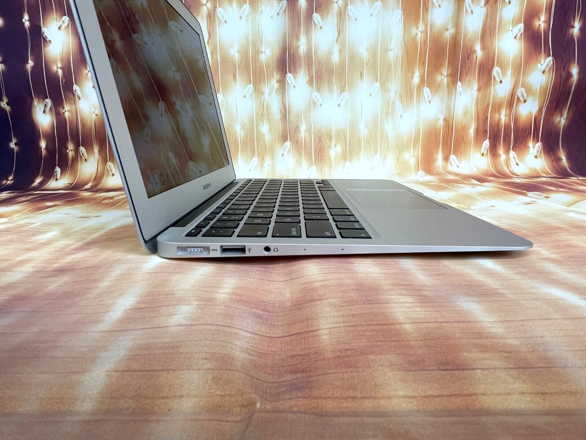 Apple Macbook Air 11