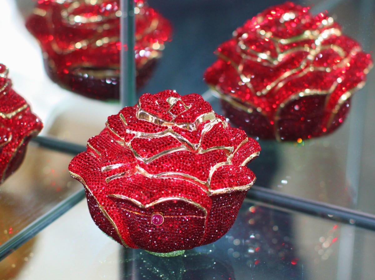 JUDITH LEIBER SWAROVSKI CRYSTAL EXQUISITE RUBY RED ROSE BAG