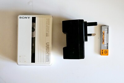 ULTRA RARE 1988 WHITE SONY WM-503 WALKMAN JAPANESE IMPORT DYNAMIC