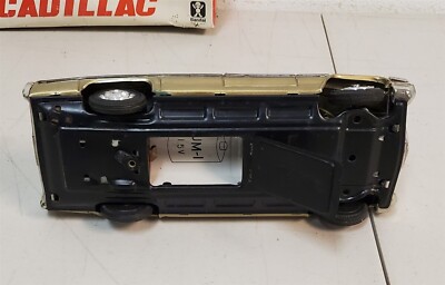 Golden Cadillac 4102 Battery Operated Gear Shift Car Bandai Japan