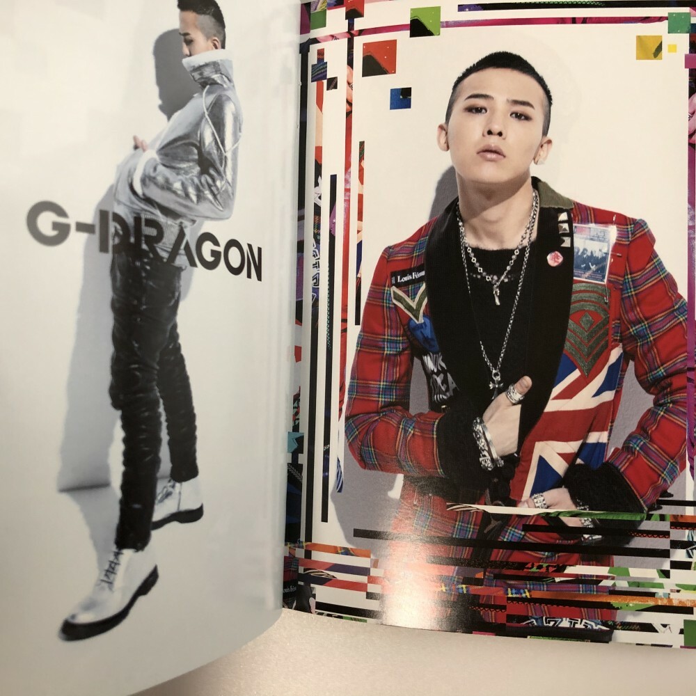 GD & TOP from BIGBANG OH YEAH CD+DVD+MINI PHOTO BOOKLET yg Family