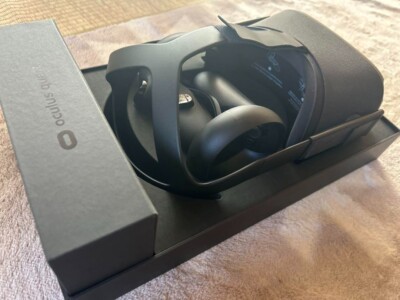 Meta Oculus Quest 1 64GB VR Headset Black - Standalone Virtual