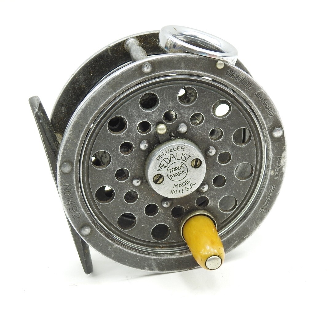 Pflueger Medalist 1492 Fly Reel. Round Line Guard & Birdcage Spool