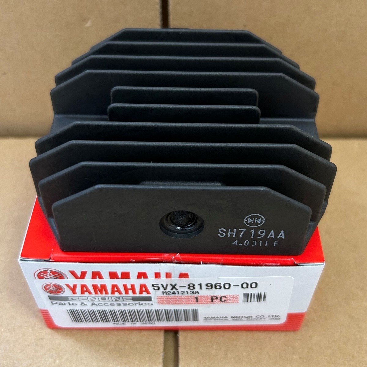 Yamaha FZ6 XP500 Rectifier Voltage Regulator 5VX-81960-00-00