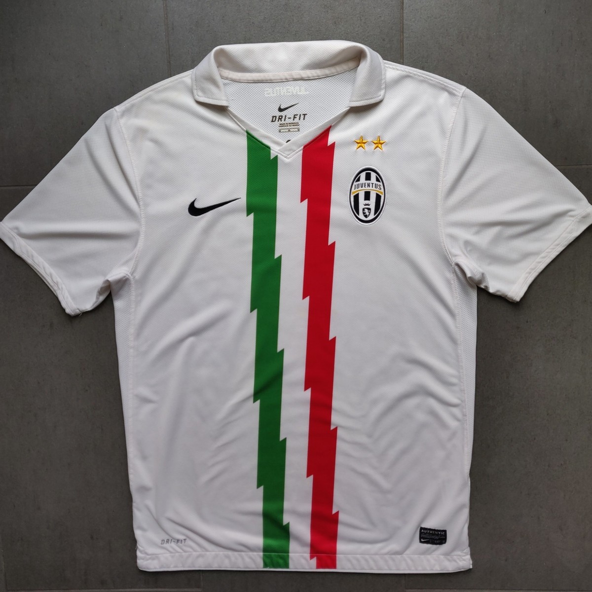 Nike Juventus FC 2010 2011 Away Soccer Football Jersey Kit Mens M