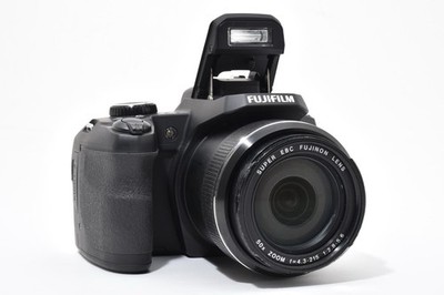 Fujifilm Fuji Fine pix finepix S1 digital camera w. 50x zoom lens