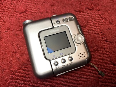 Nikon COOLPIX SQ Digital Compact Camera Works HAS FLAWS Read