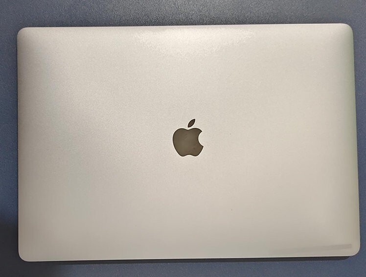 Apple MacBook Pro A1990 (2018) 15
