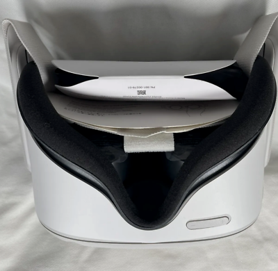 Oculus Meta Quest 2 256GB VR Headset - White Headset ONLY No