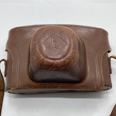 PRAKTICA 35mm SLR Camera Body KW | Manual Focus | 1949-52 | First