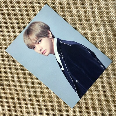 BTS V 4/6 [ The Wings Tour Final Concert ] Official Mini Photocard