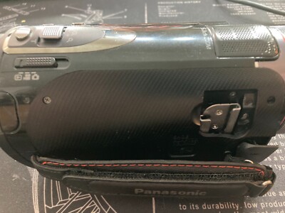 Panasonic HDC-TM900 HD Camcorder. 32GB Internal Memory HDC-TM900P