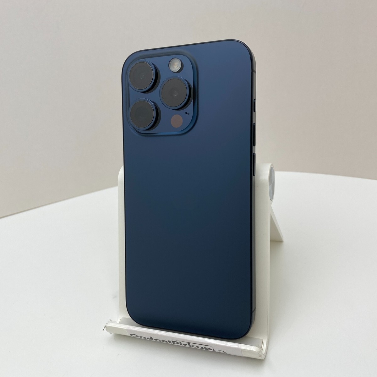 Apple iPhone 15 Pro - 128GB - Blue Titanium (Unlocked) - Open Box