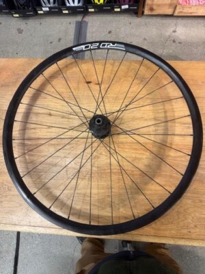 USED-Maddux RD 2.0 Thru-Axle 6-Bolt Disc Brake Rear Wheel Aluminum