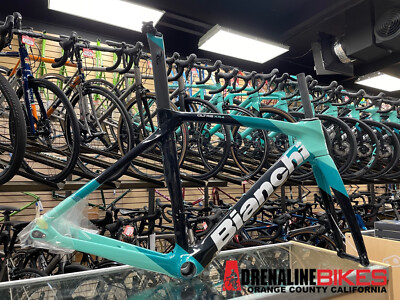 Bianchi Oltre XR4 Carbon Road Bike Disc Frameset | eBay