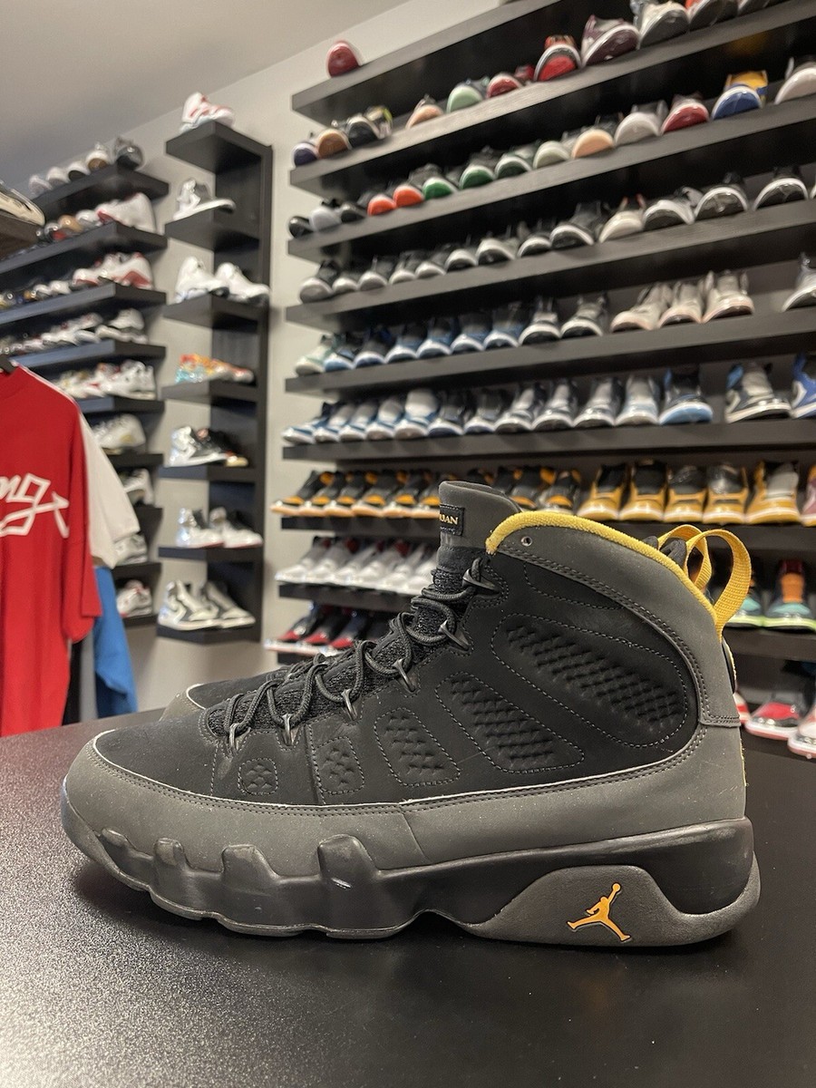 Size 12.5 - Nike Air Jordan 9 Retro University Gold CT8019-070