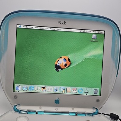 Apple iBook G3 Clamshell (Blueberry) 300MHz PowerPC G3 60GB HDD