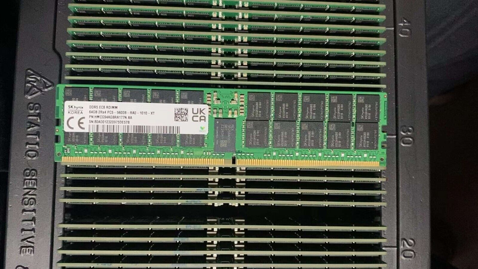 SK hynix 64GB DDR5 5600MHz Server RAM 2Rx4 PC5-5600B-RA0 RDIMM