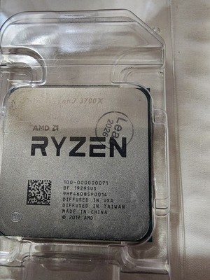 SK Hynix 16GB DDR5 5600 EC4 UDIMM ECC RAM 1Rx8 PC5-5600B-ED0-1010