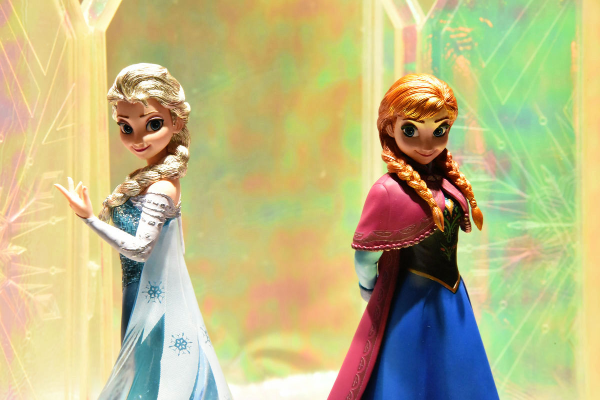 映画「アナと雪の女王」のエルサ・アナ・オラフがついにフィギュア化