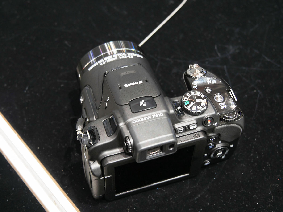 光学60倍ズームが可能なニコンのコンデジ「COOLPIX P610」、高性能手