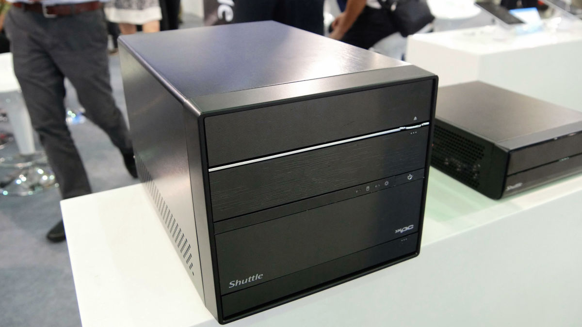 ベアボーン・キューブPCで知られるShuttleがスマホやノートPCなど意外
