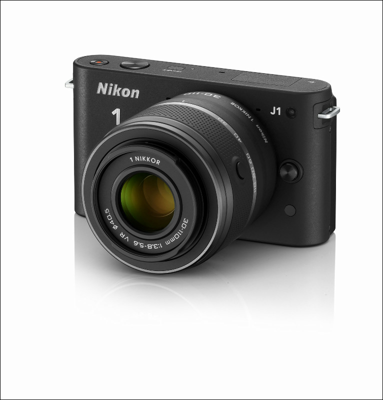 ニコンがついにミラーレス戦線に投入する「Nikon 1 J1」「Nikon 1 V1