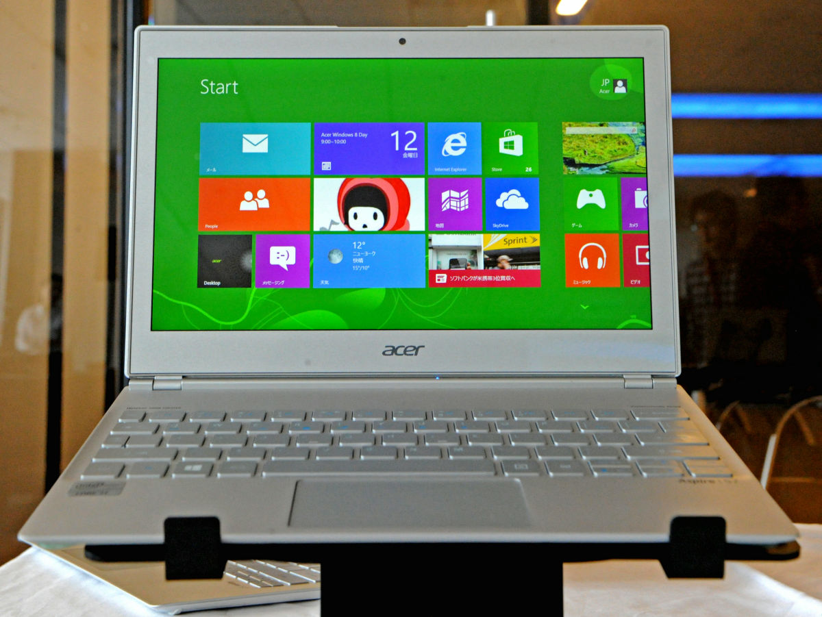 Windows8搭載タッチ操作対応の世界最薄Ultrabook「Aspire S7」実機