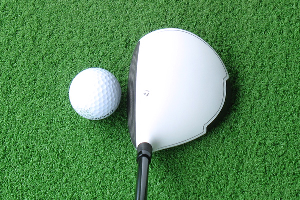 スプーンでも高弾道のロースピン」テーラーメイド SLDR S フェアウェイ