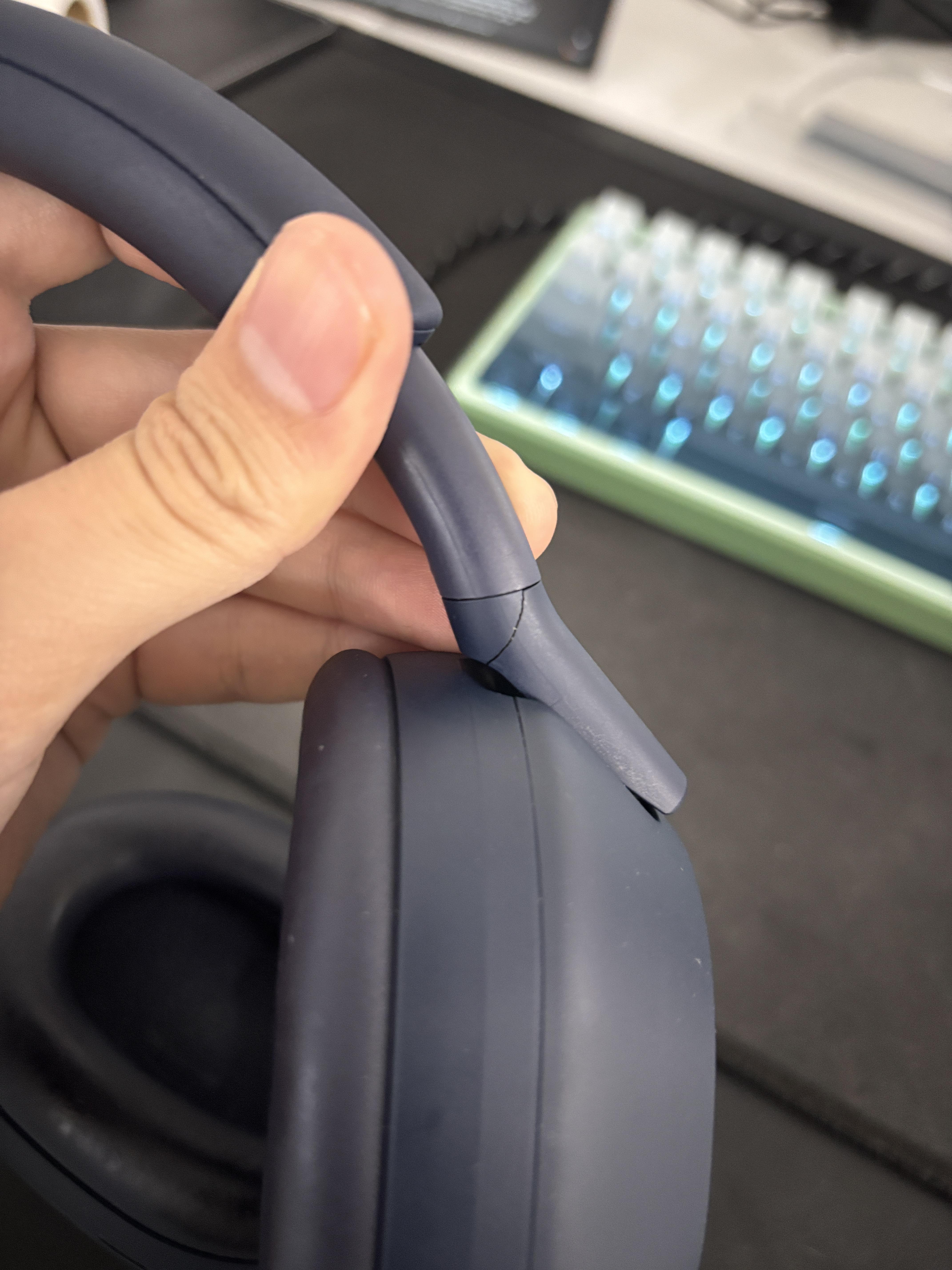 Sony WH-1000XM5 ヒンジの破損 : r/SonyHeadphones