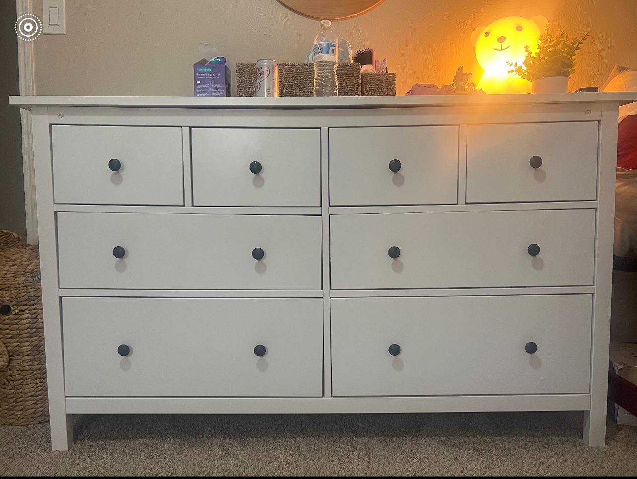 ヘムネスのドレッサーが真ん中に垂れてる : r/IKEA