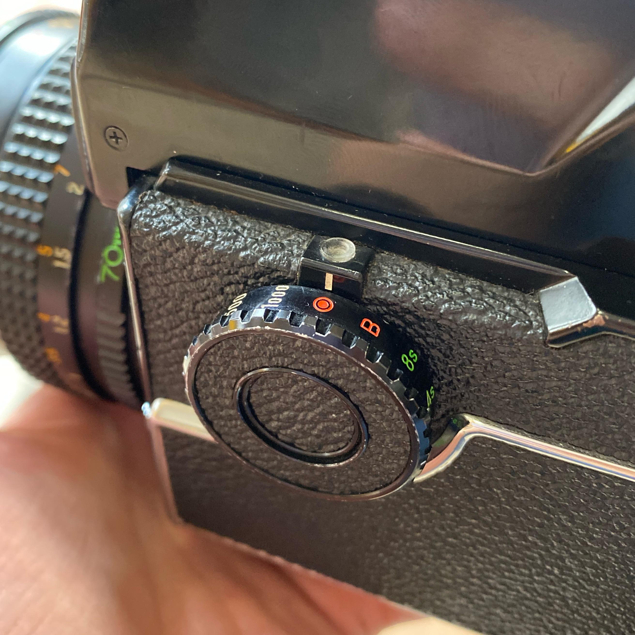 Help] Fired my 645 1000s with no shutter speed set. : r/Mamiya