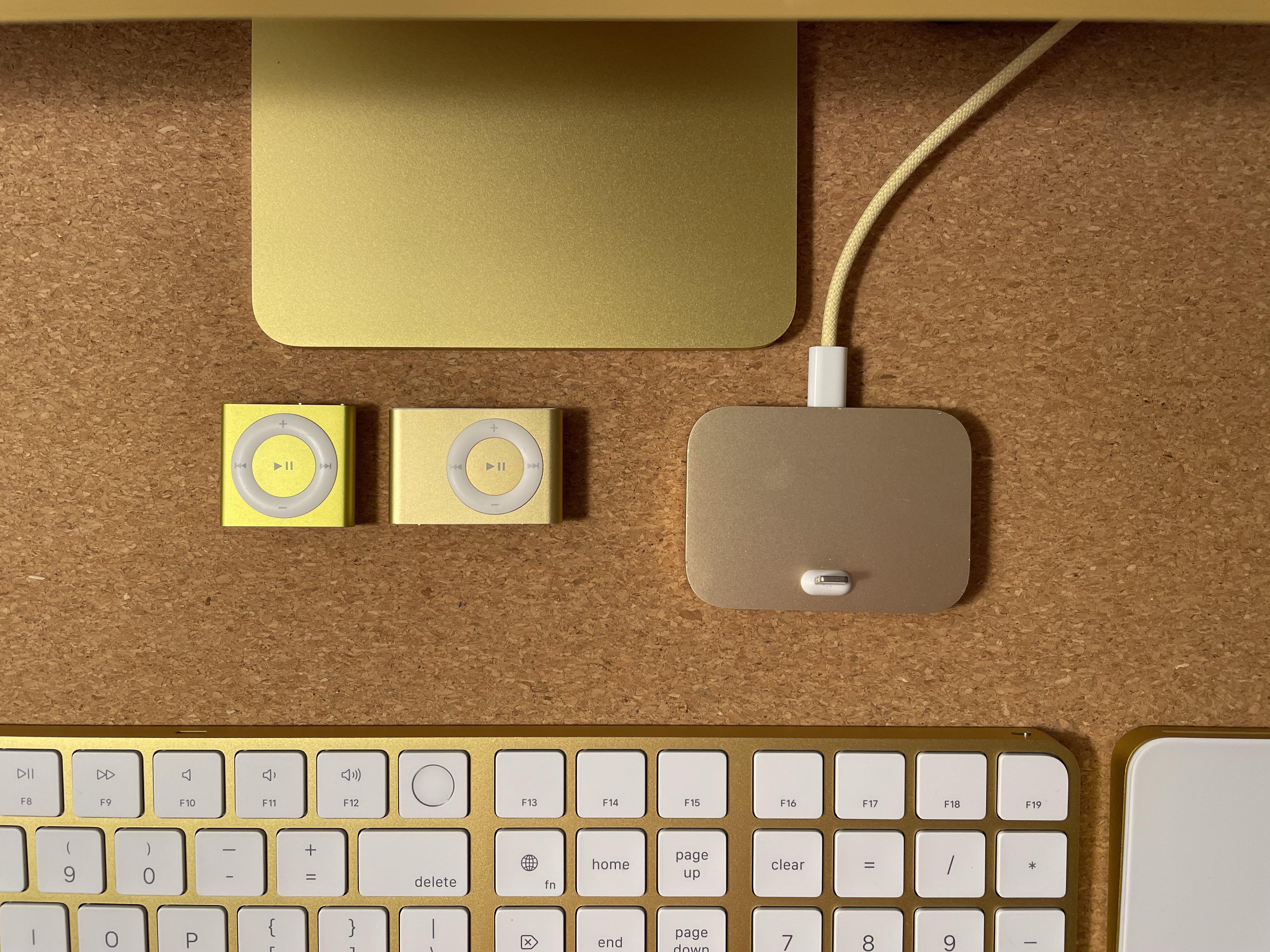 iMac 24インチのイエローと他のAppleのイエロー/ゴールドとの比較 : r/mac