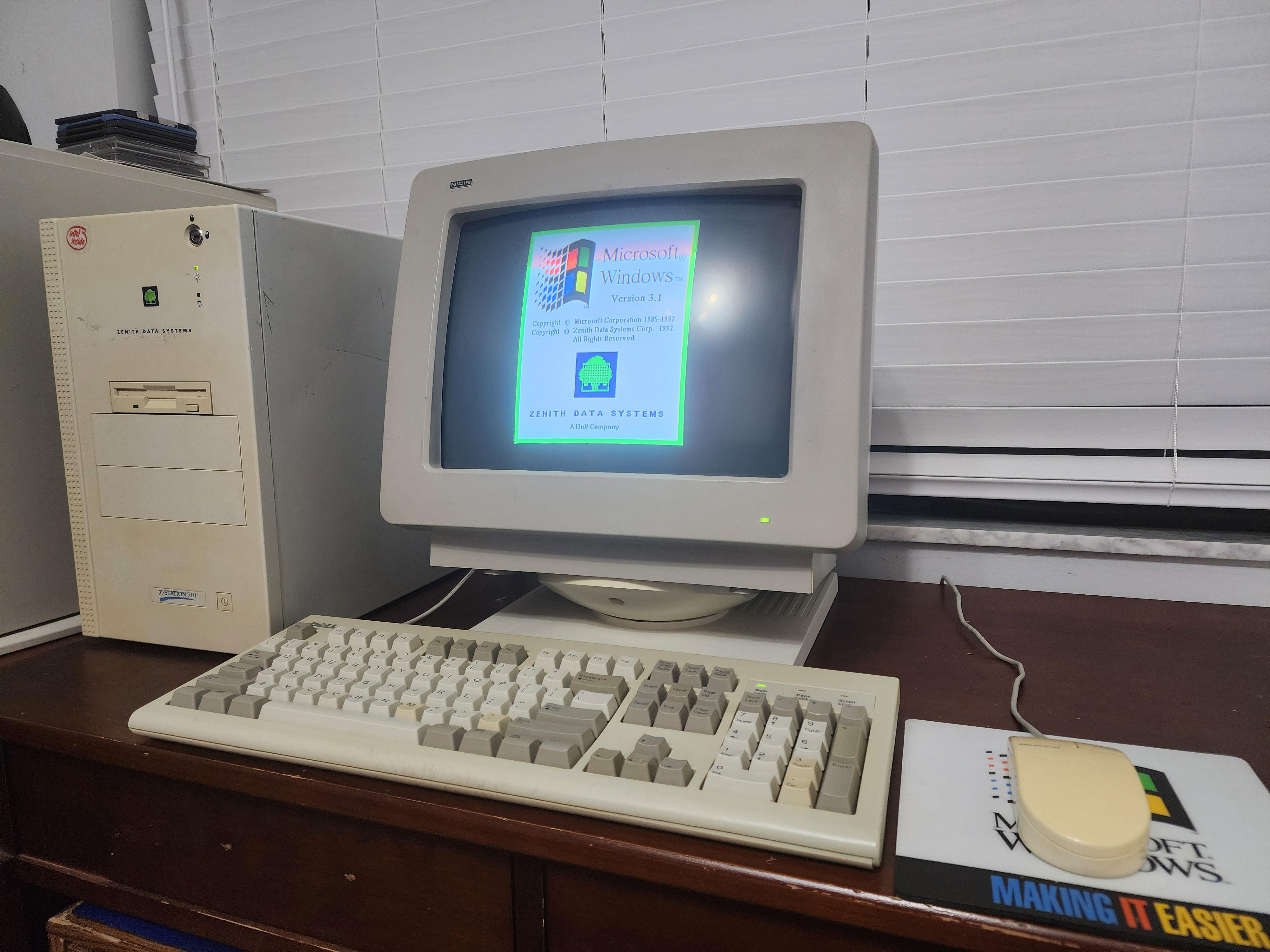 1994-93 Zenith Data Systems Z-Station 510 running Zenith OEM