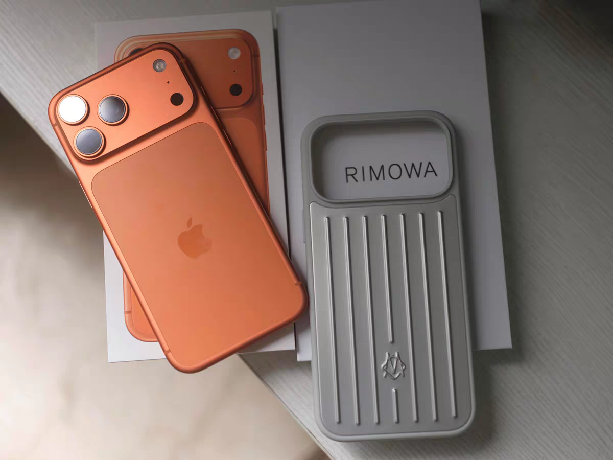 新しいiPhone 17 Pro Maxケース、いいね！ : r/Rimowa
