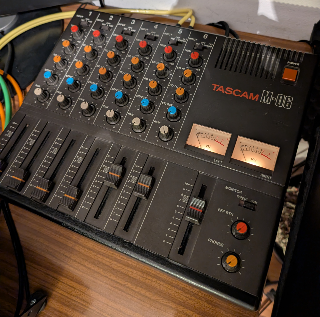 What can you tell me about my new mixer? : r/synthesizers