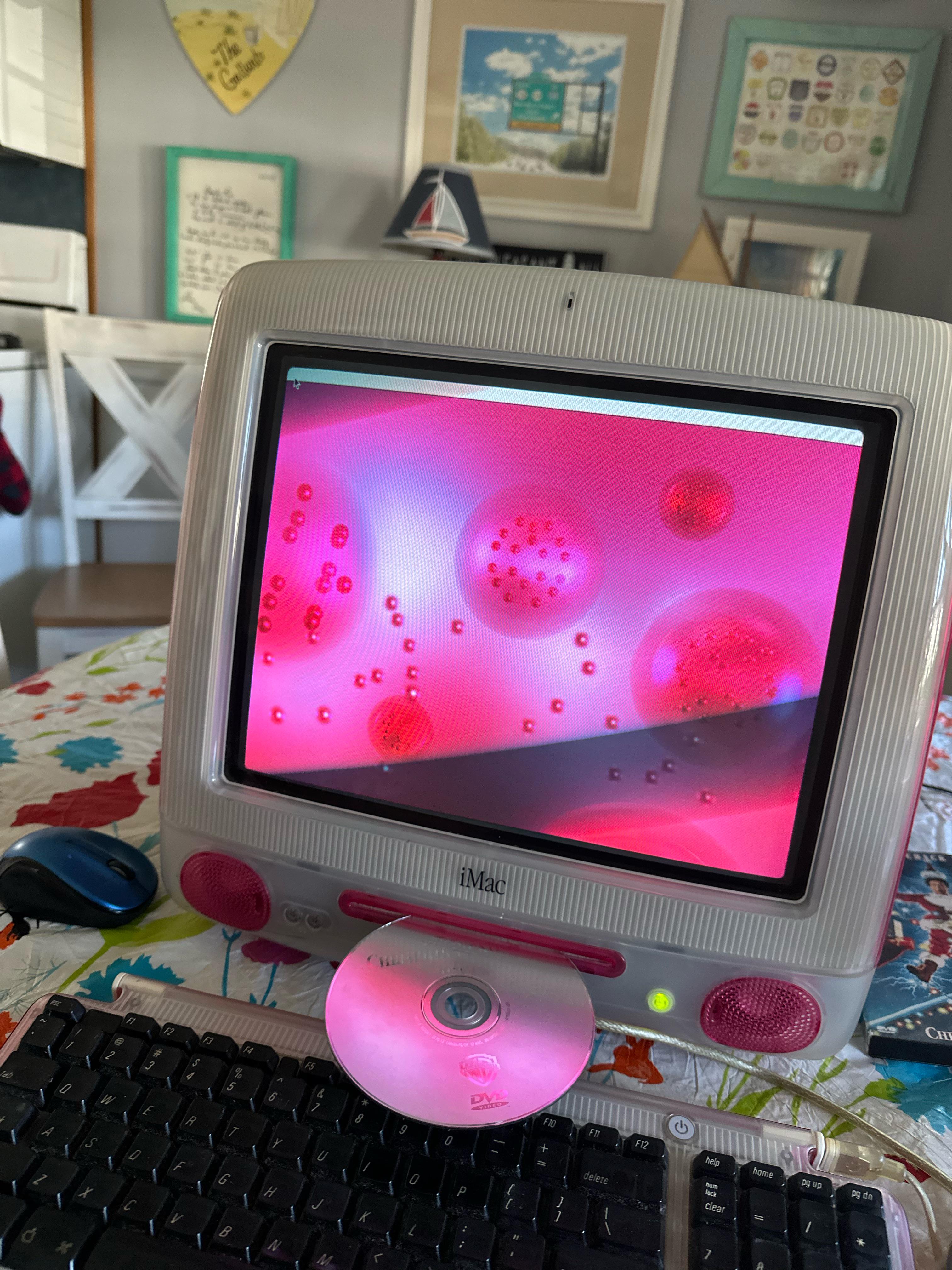 Got a Strawberry Slot-Loading iMac G3!!! : r/VintageApple