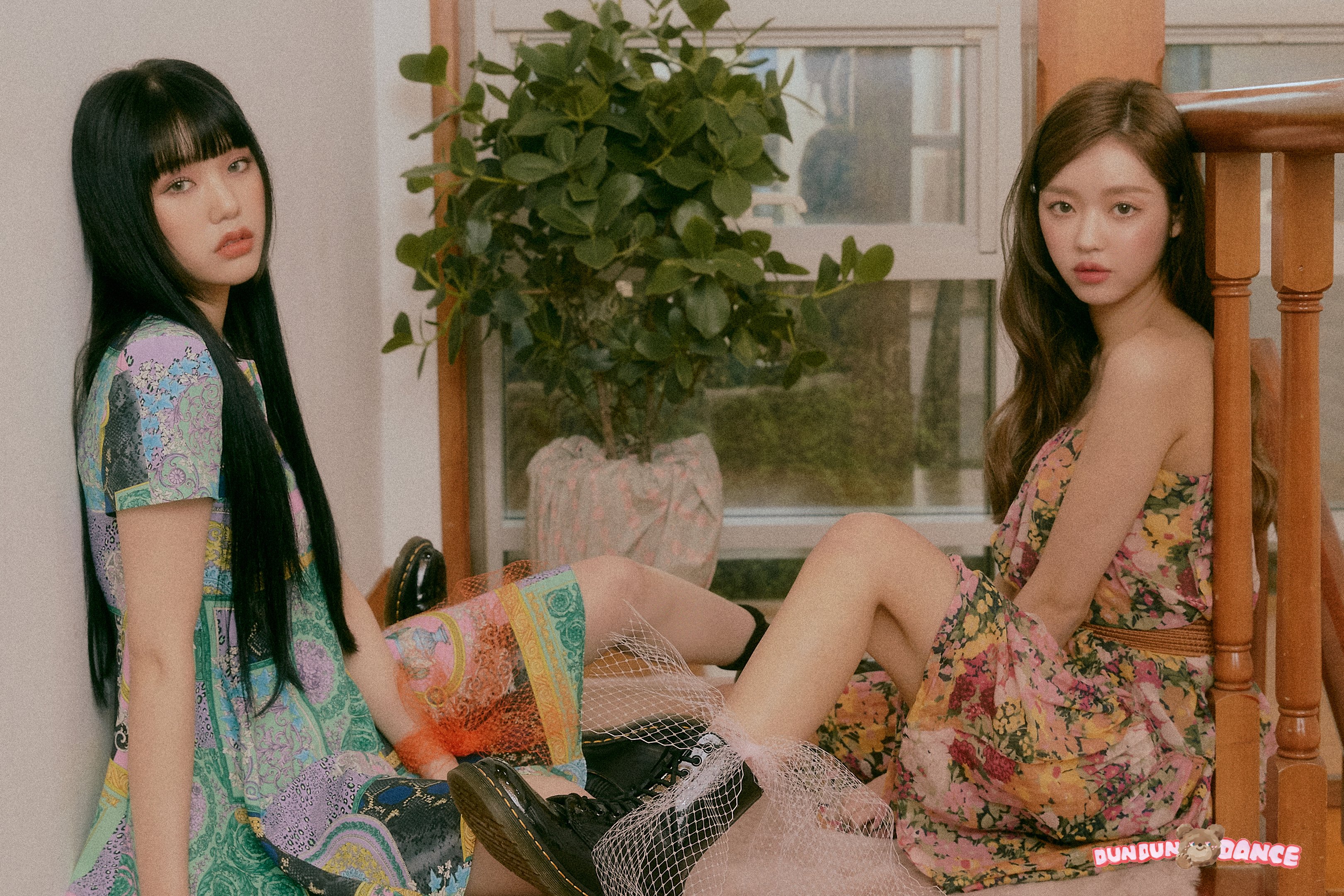 Oh My Girl - The 8th Mini Album: Dear OHMYGIRL / Dun Dun Dance