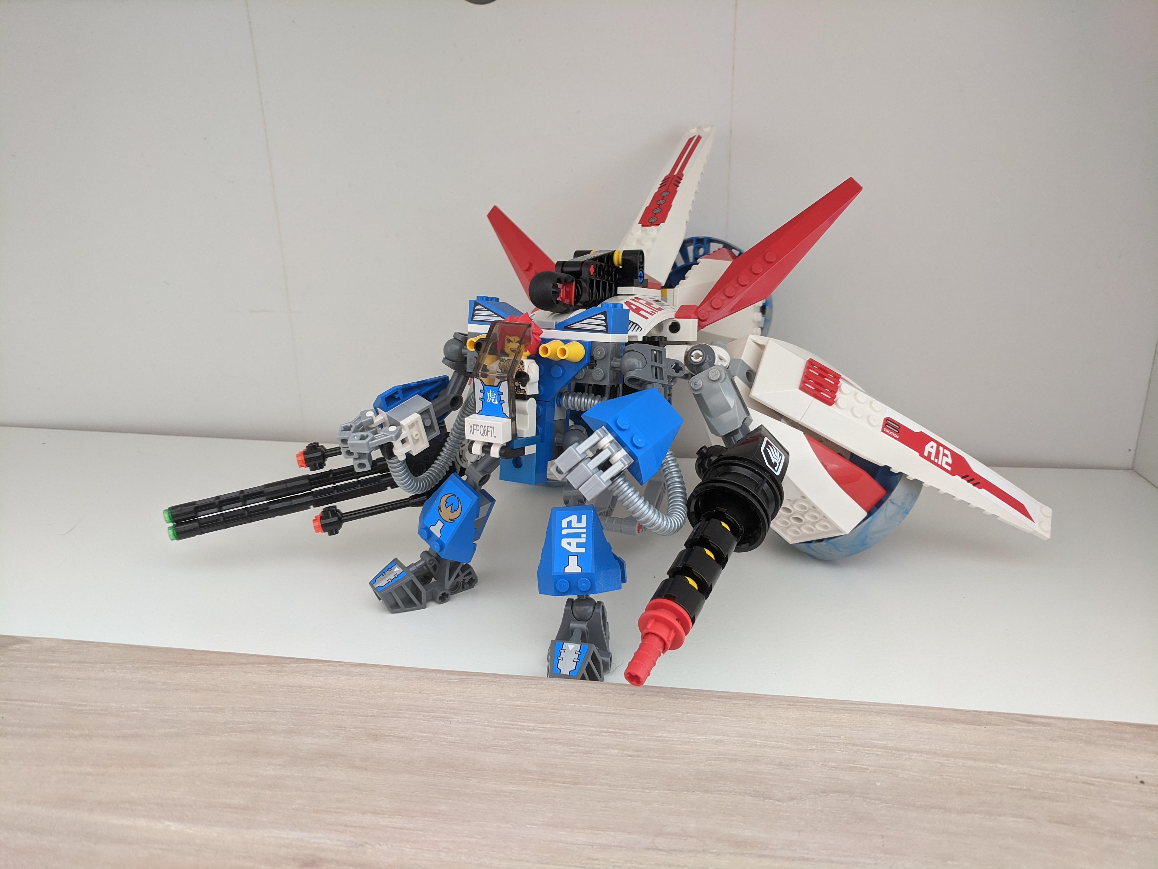 Aero Booster - set 8106-1 (2007, Exo Force - Golden City) : r/lego