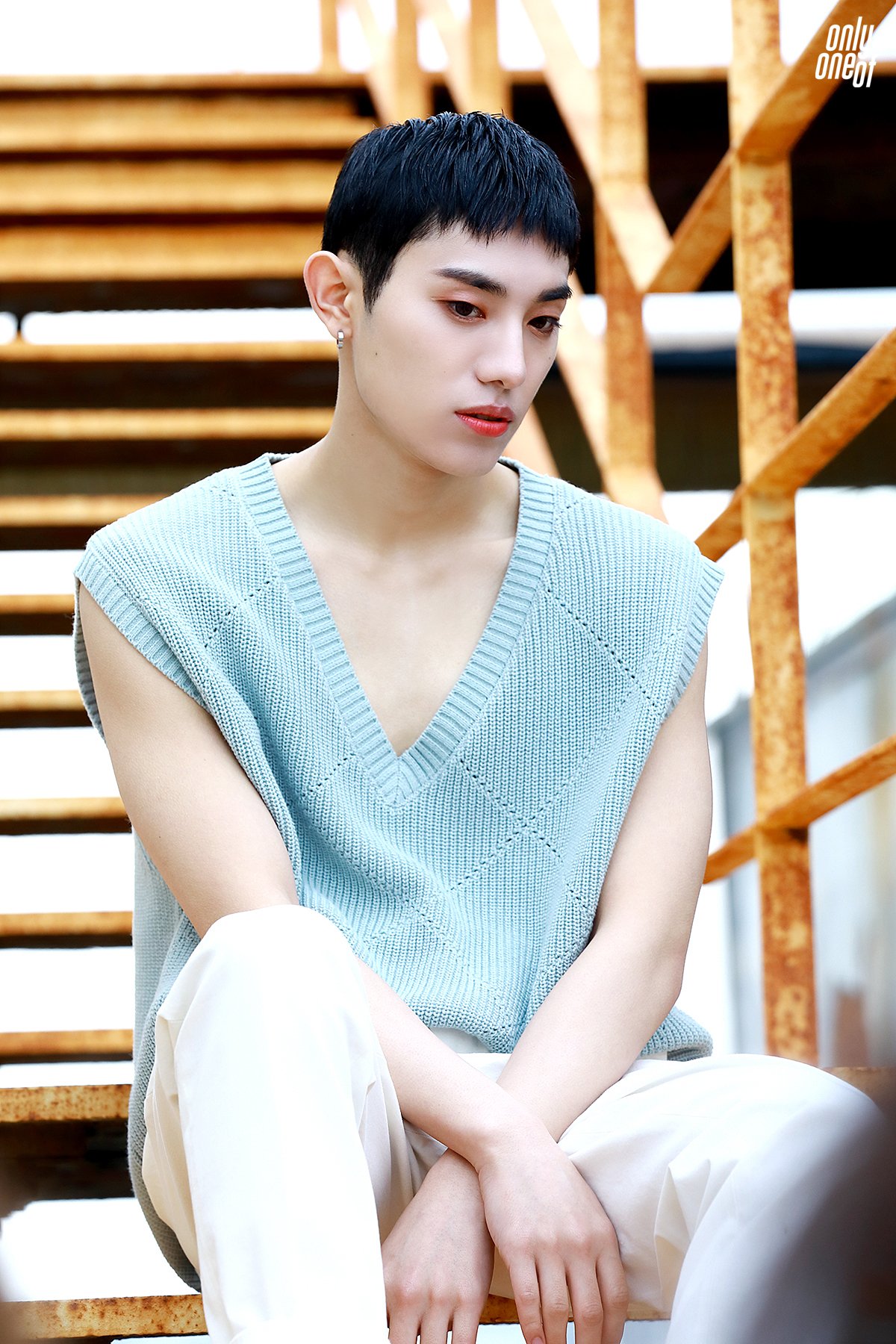 OnlyOneOf - produced by [myself] + unknown art pics 2.0 (NAVER