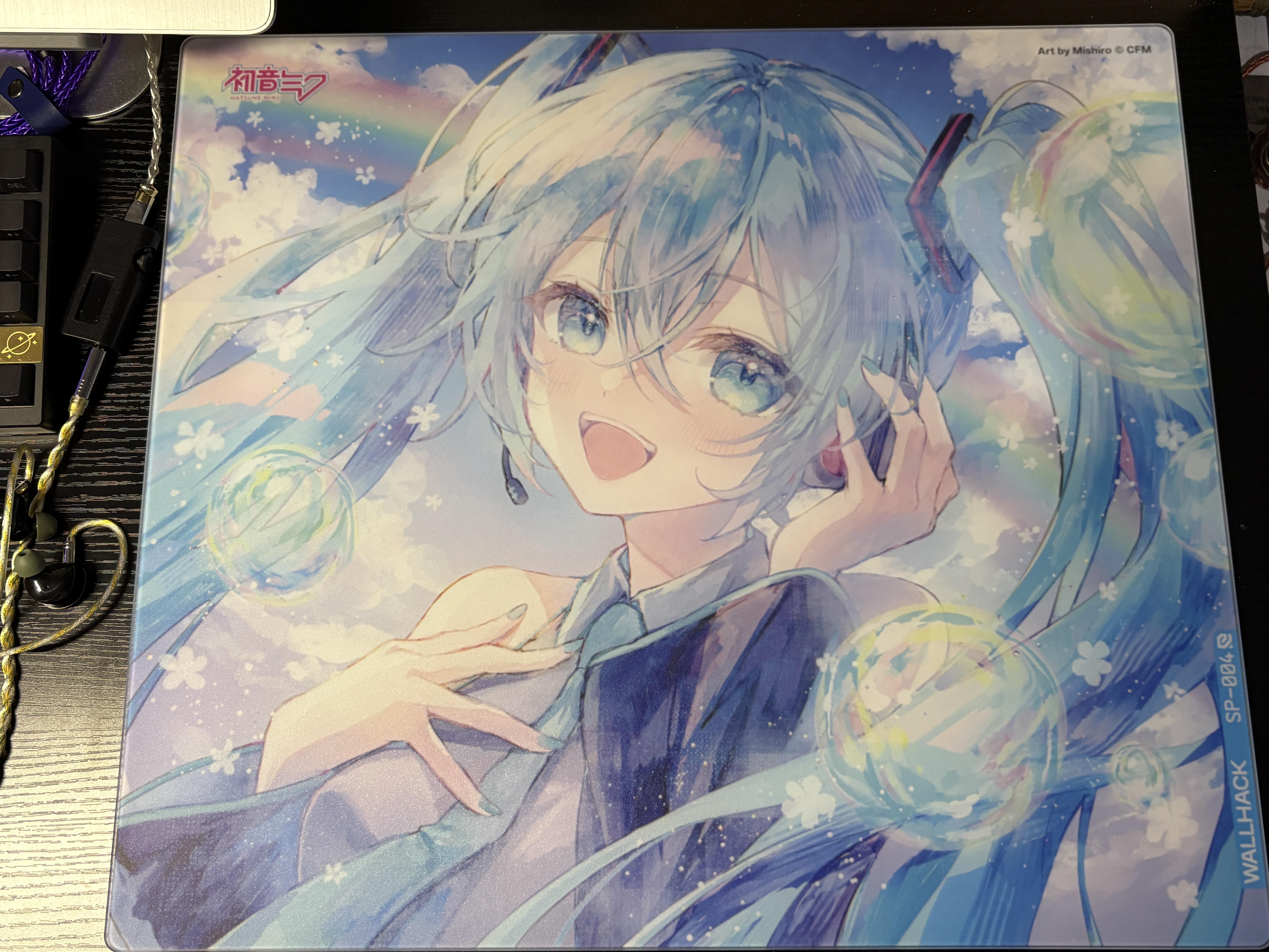 初めてのガラスパッド：Wallhack SP-004 Summer Miku : r/MousepadReview