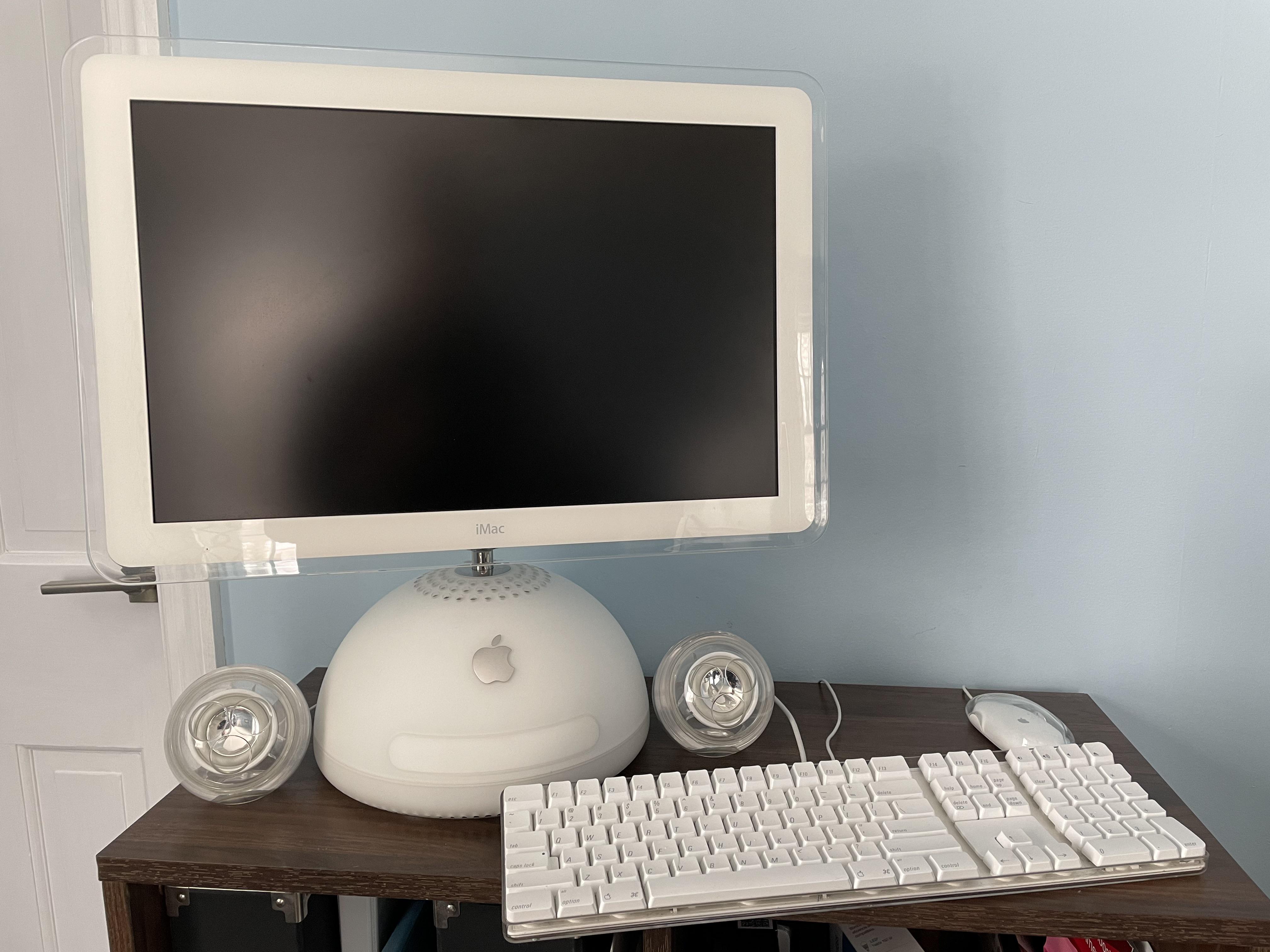 iMac G4 20” - I finally got one! : r/VintageApple