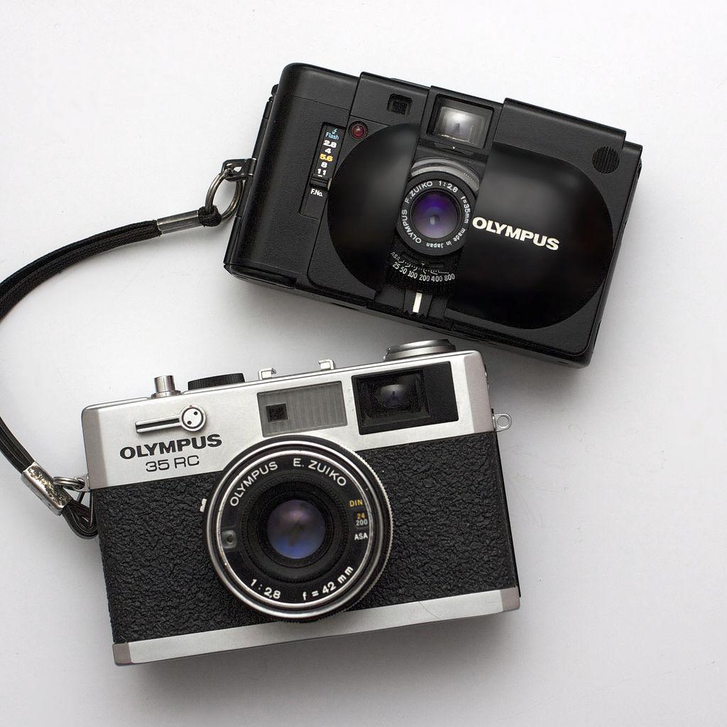 サブのフィルムカメラとして、オリンパス35 RCとXA、どっちを選ぶ？ OM