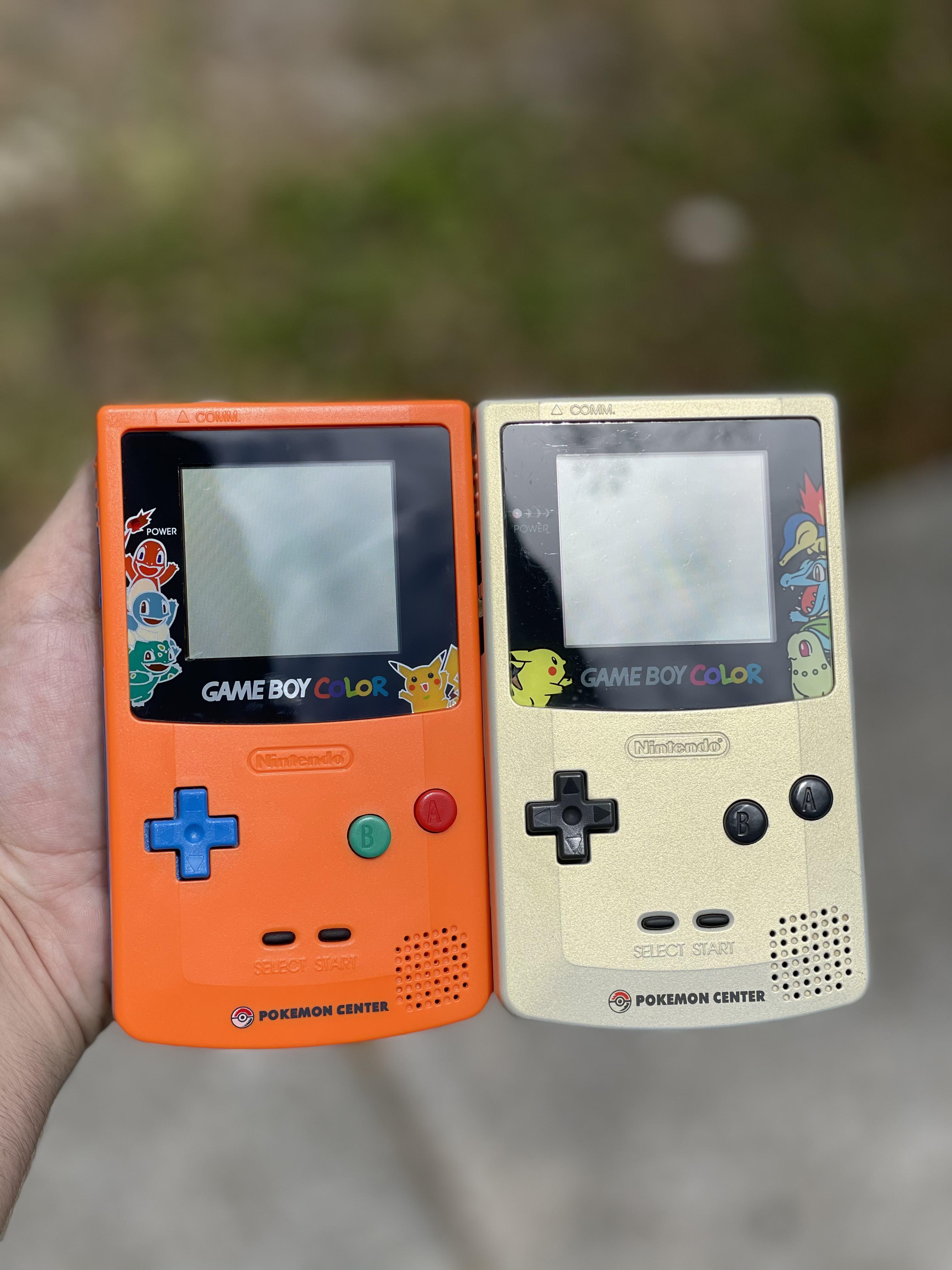 1999年発売の日本限定ゲームボーイカラーをコレクションに追加したんだ