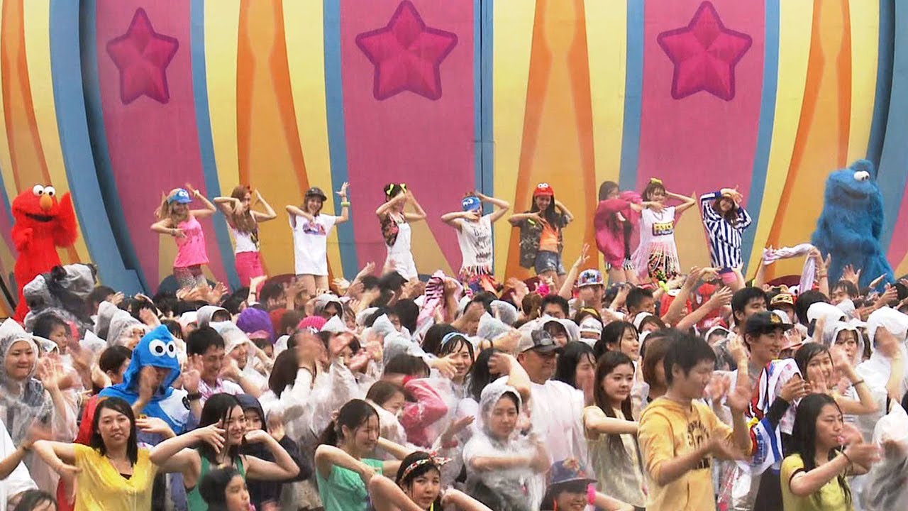 Girls' Generation 少女時代 'LOVE&GIRLS' at UNIVERSAL STUDIOS JAPAN