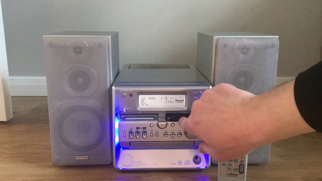 Victor CA-UXW50-S - YouTube