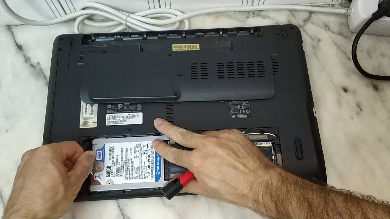 Acer Aspire 5750 - HDD upgrade to SSD (SATA III) - SanDisk Z400s