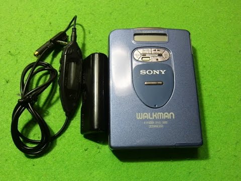 SONY 1994年 カセットウォークマン WM-FX1 - YouTube
