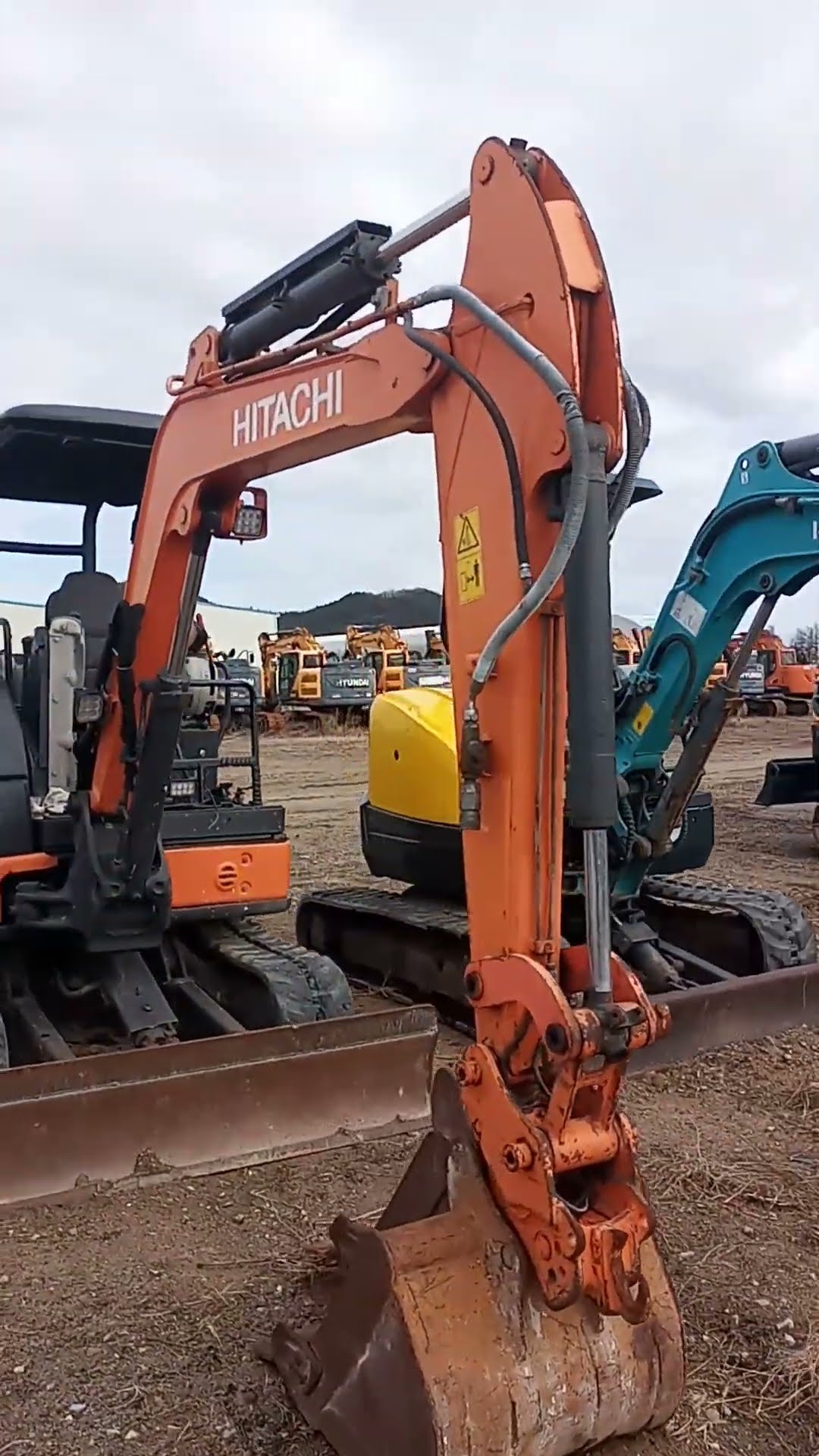 HITACHI / ZX35 / 2017년 / 1800만원 / 0561 / 10877시간 - YouTube