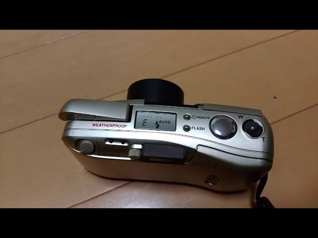 OLYMPUS μ[mju:] ZOOM 105 オリンパス ミュー105の電源ON - YouTube